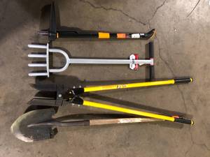 lot 17 image: Lot of Assorted Lawn Care Tools Various Models and Conditions Customer Returns See Pictures