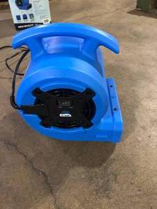 lot 41 image: B-Air 18 HP Air Mover Carpet Dryer Floor Blower Fan for Home Use in Blue   Customer Returns See Pictures