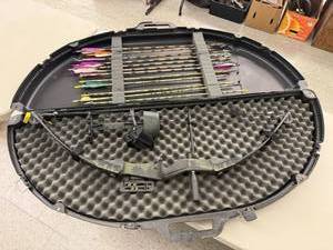 lot 51 image: Black Lightning Bow with Arrows & Hard Case