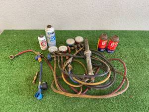 lot 63 image: Air Conditioner Items & Refrigerant