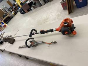 lot 69 image: Echo SRM-225 Gas Trimmer & Electric Hedge Trimmer