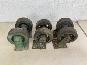 lot 88 image: Casters
