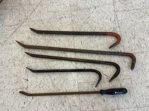 lot 128 image: Long Pry Bars