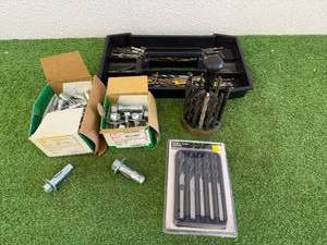 lot 133 image: Drill Bits & Large Anchors