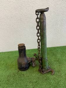 lot 158 image: Vintage Jacks