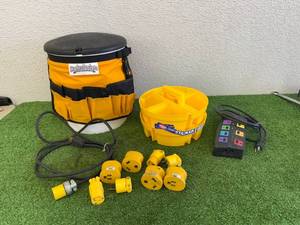 lot 171 image: Stacker Pockets, Stackers & Electrical Items