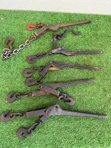 lot 23 image: Chain Binders