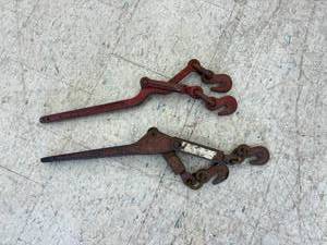 lot 46 image: Chain Binders