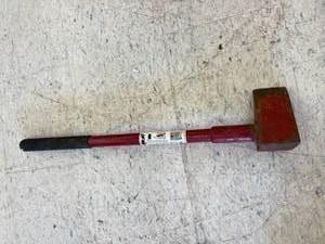 lot 50 image: 16# Splitting Maul