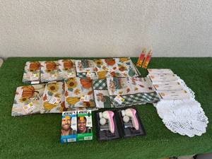 lot 196 image: Mixed Lot - Lace Dollies, Placemats, HBAs