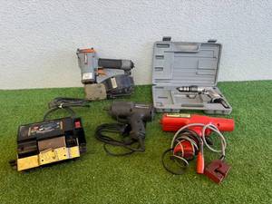 lot 202 image: Mixed Lot Tools