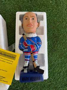 lot 221 image: Mark Messier Limited Edition Bobbing Head Doll