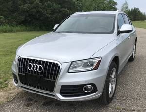 lot 2 image: 2014 Audi Q5 AWD
