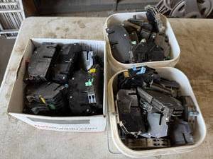 lot 101 image: Zinsco Circuit Breakers