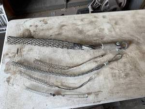 lot 114 image: Pipe Pullers