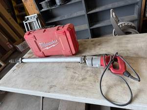lot 116 image: Milwaukee 12 Right Angle Drill