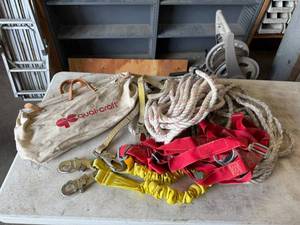 lot 132 image: Safety Harness with Extra Rope