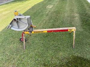 lot 21 image: Enerpac Pipe Bender Z1304