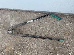 lot 29 image: Steel City Slotted Angle Cutter