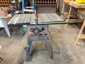 lot 44 image: Craftsman 10 Table Saw