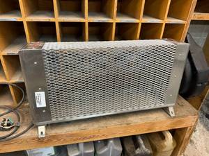 lot 48 image: Commercial Space Heater