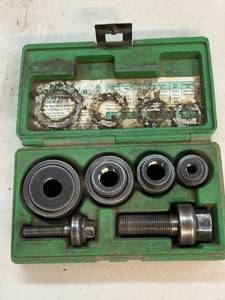 lot 158 image: Greenlee 235BB Knockout Punch Kit