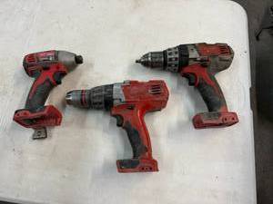 lot 163 image: Milwaukee 18V Drills