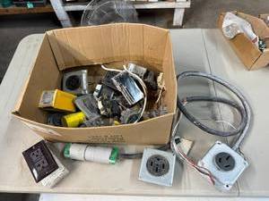 lot 176 image: Mixed Lot Heavy Duty Outlets & Plugs