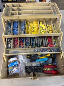 lot 189 image: Electrical Connectors, Wire Strippers & Crimpers