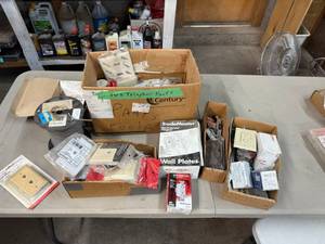 lot 220 image: TV, Telephone & Electrical Parts