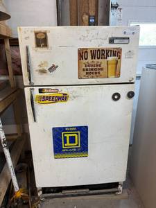 lot 224 image: Garage Fridge