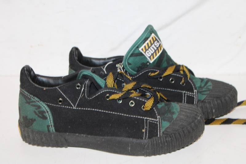 lot 422 image: Black and Green Canvas Sneakers with Yellow Rope Laces - Size 10