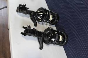 lot 7 image: Pair of Front Strut Assemblies with Springs A1695L & A1695R