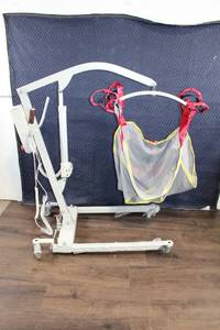 lot 22 image: Jiecang Electric Patient Lift with Mesh Sling