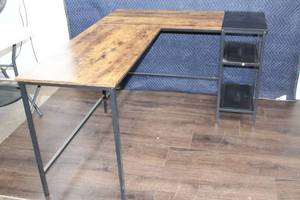 lot 37 image: L-Shaped Industrial Desk with Wooden Finish and Metal Frame