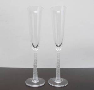 lot 19 image: Excellent Pair of Signed SALVIATI Champagne Flutes wFrosted Stems
