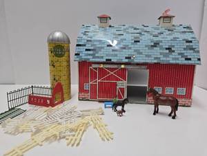 lot 137 image: Nice Vintage Ohio Arts Tin Litho ROLLING ACRES FARM Toy Playset