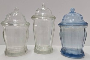 lot 138 image: 3 Larger Vintage Glass Apothecary Jars