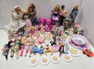 lot 160 image: Large Group of Assorted BARBIE Dolls & other Items
