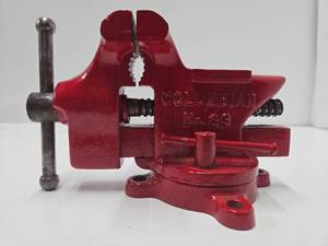 lot 173 image: Excellent Condition Columbia Red Arrow No. 93 Bench Vise