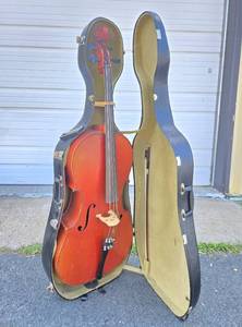 lot 186 image: Quality Antique Cello - Stradivarius Copy wCase & Bow