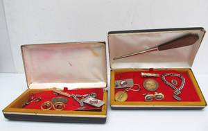 lot 70 image: 2 Sets of Vintage 1950s-60s Salesman Sample Mens Accessories Advertising Cufflinks etc