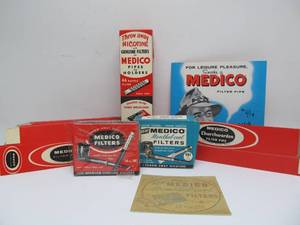 lot 82 image: Group of NOS Vintage 1940s-50s Pipe Smoking Advertising Items