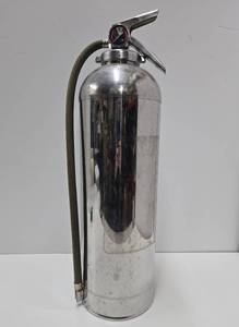 lot 190 image: Large Old Vintage Chrome Fire Extinguisher - 25