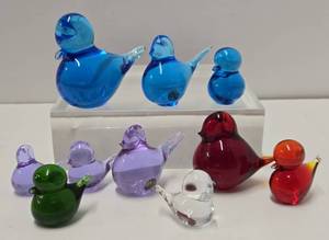 lot 4 image: Great Group of Mid Century Glass Birds - Konst Urshult - Sweden