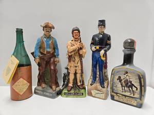 lot 334 image: Group of Vintage Whiskey  Liquor Decanters