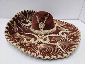 lot 349 image: Quality Large Vintage Mexican Sombrero Hat