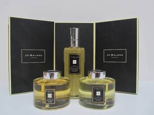 lot 216 image: 3 Brand New JO MALONE Products - Scent Surround Room Spray & 2 Diffusers
