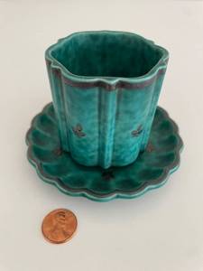 lot 33 image: Gustavsberg Argenta Swedish Green Flower Pot with Saucer