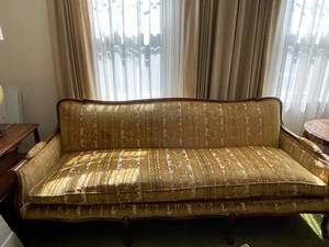 lot 35 image: Vintage Gold Floral Upholstery Sofa with Wood Frame
